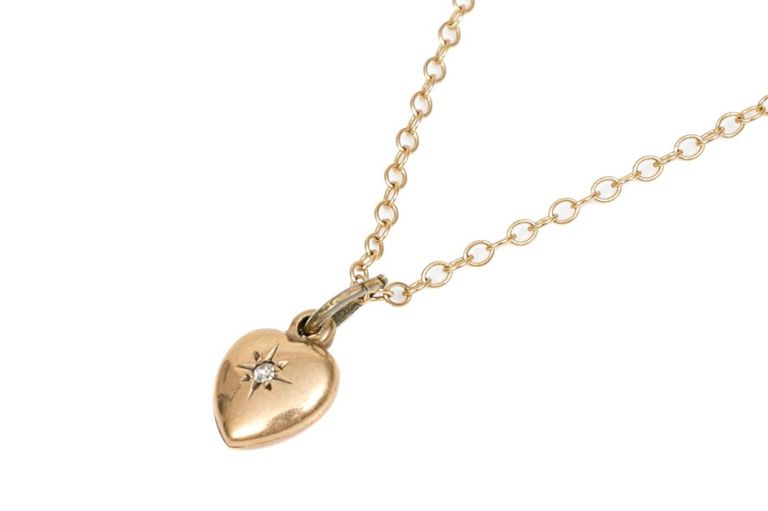 10k Gold Diamond Heart Pendant Necklace