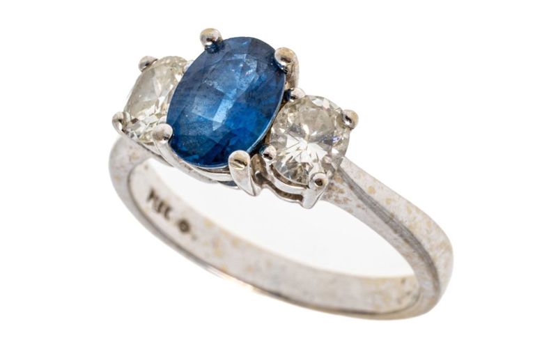 18k White Gold Sapphire and Diamond Ring