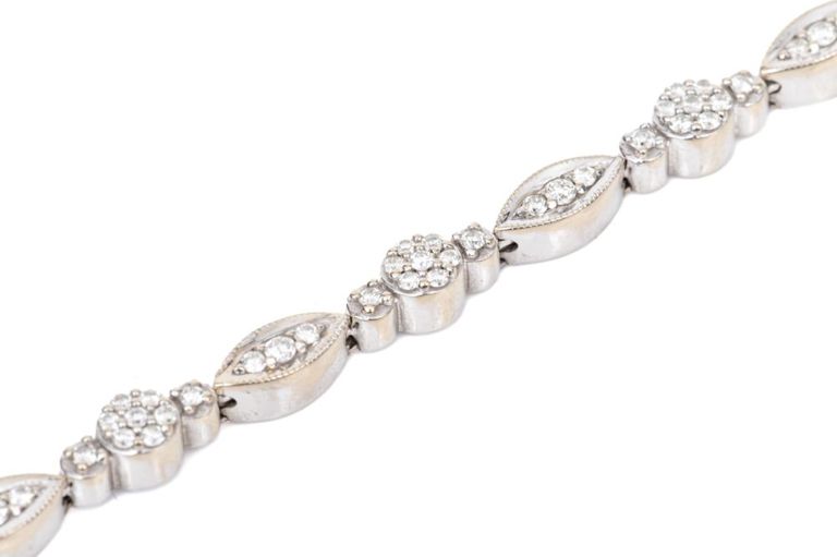14k White Gold Diamond Line Bracelet