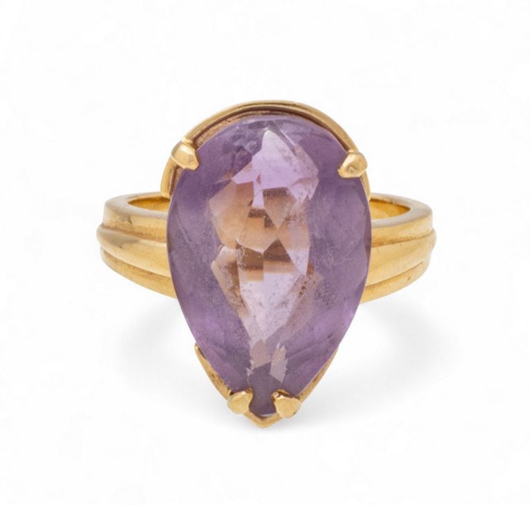 14k Yellow Gold Amethyst Ring