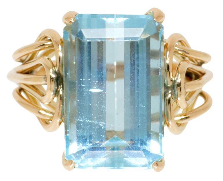 14k Gold Aquamarine Ring