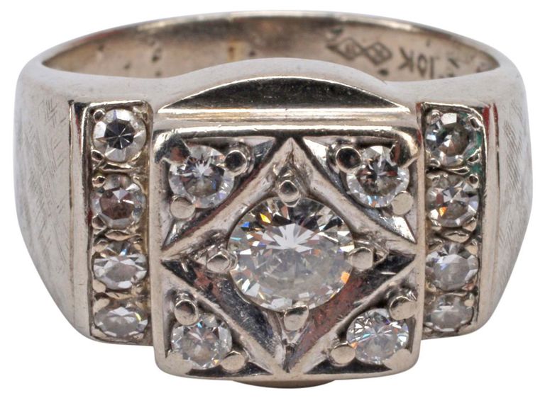 10k White Gold Diamond Ring