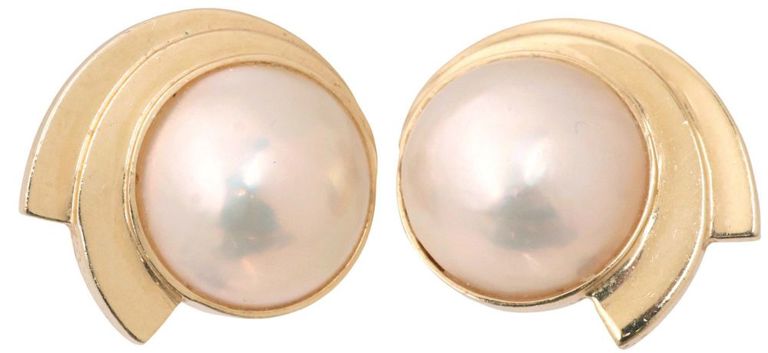 14k Yellow Gold Pearl Earrings