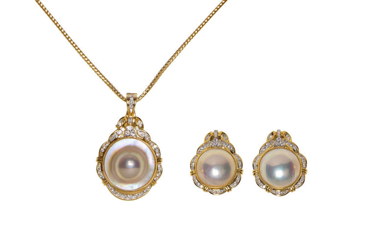 18k Yellow Gold Pearl and Diamond Jewelry Set