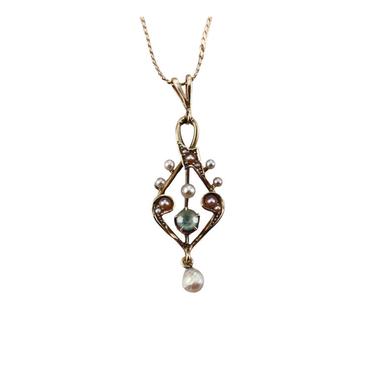 14k Yellow Gold Pearl Pendant Necklace