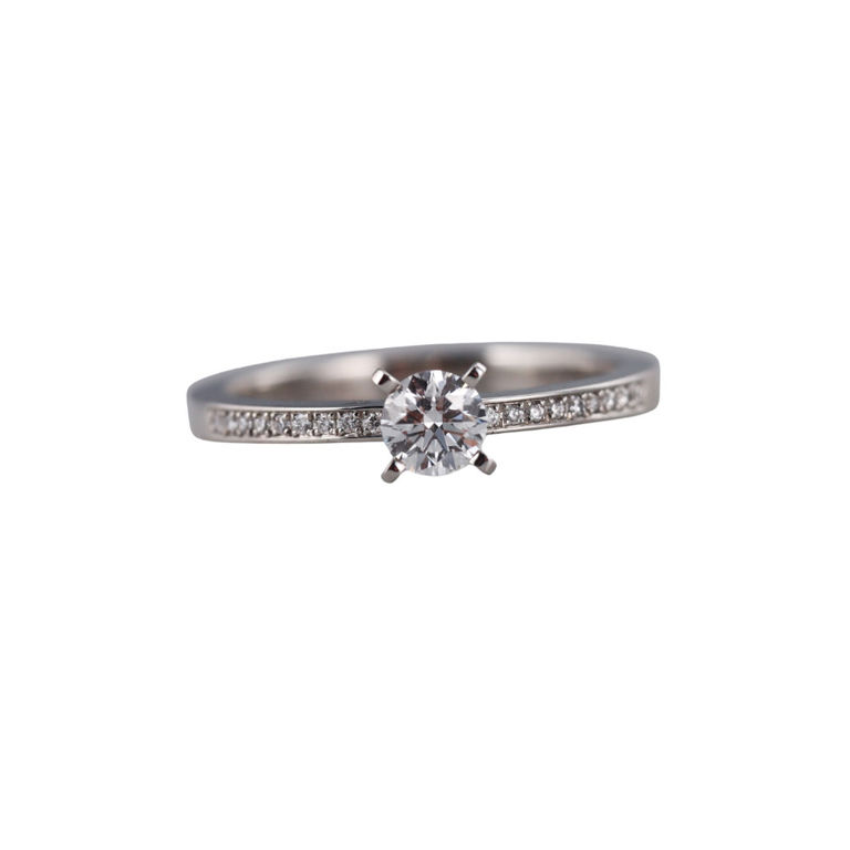 18k Gold Diamond Ring
