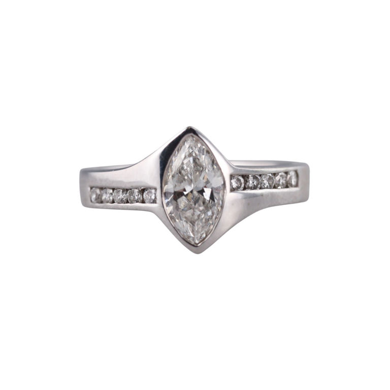 18k Gold Diamond Ring
