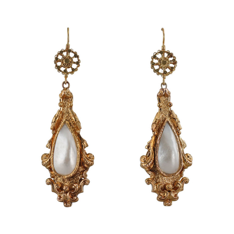 22k Gold Pearl Earrings