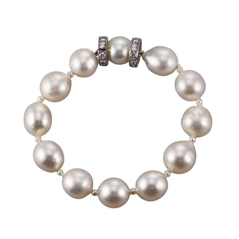 18k Gold Pearl and Diamond Bracelet