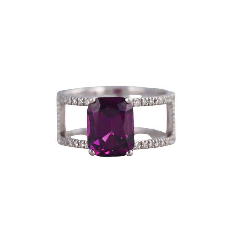 14k Gold Garnet and Diamond Ring