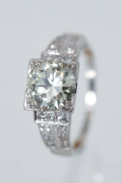 Platinum Diamond Engagement Ring