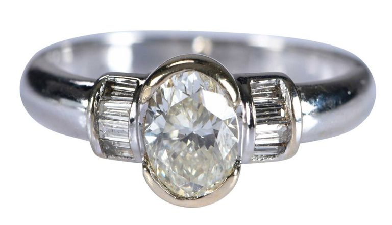18k Gold Diamond Ring