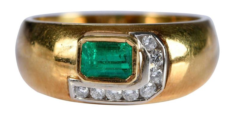 Modern Yellow Gold Emerald Ring
