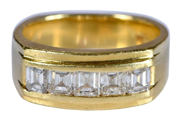 18k Yellow Gold Diamond Ring