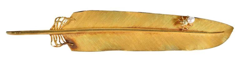 22k Yellow Gold Pearl Brooch