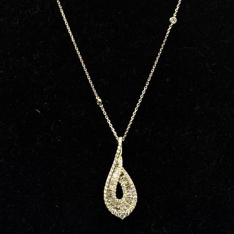 14k Yellow Gold Diamond Pendant Necklace