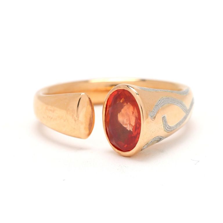 18k Gold Sapphire Ring