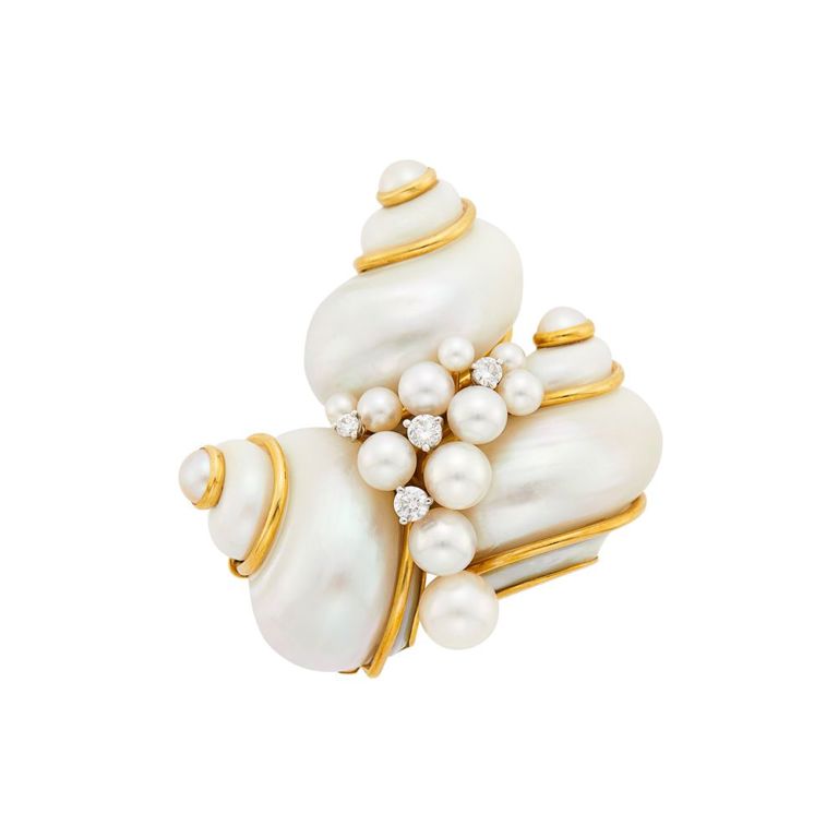 18k Gold Shell Pearl and Diamond Brooch
