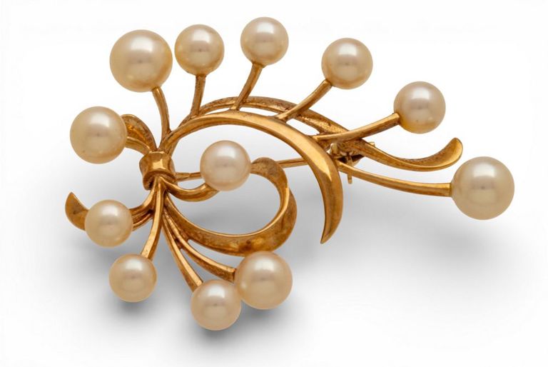 14k Gold Pearl Brooch