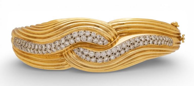 14k Gold Diamond Bangle Bracelet