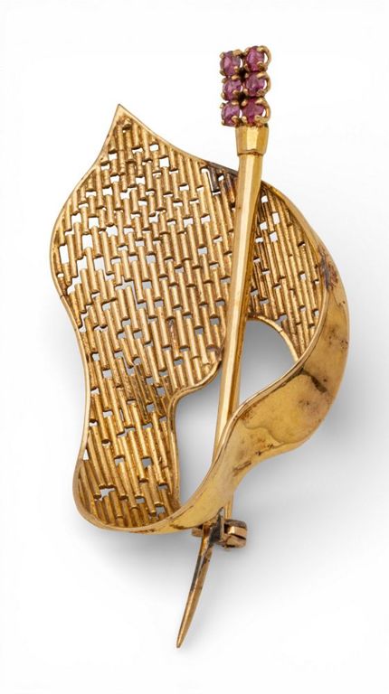 14k Gold Ruby Brooch