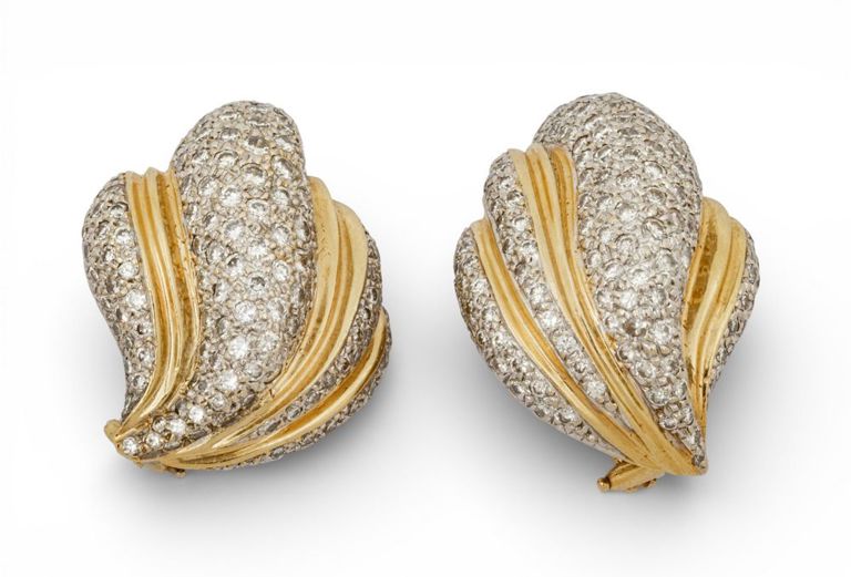 18k Yellow Gold Diamond Earrings