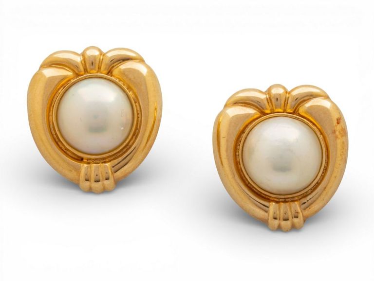 14k Gold Pearl Earrings