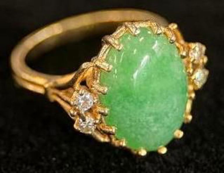 14k Gold Jadeite and Diamond Ring