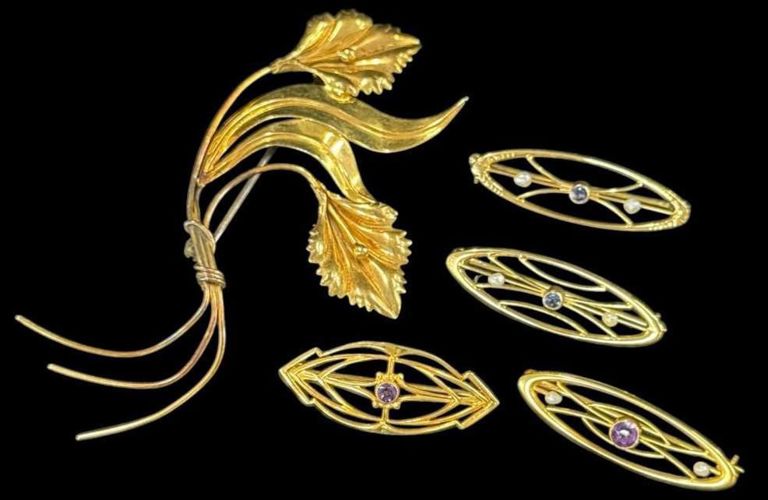 10k Gold Brooches