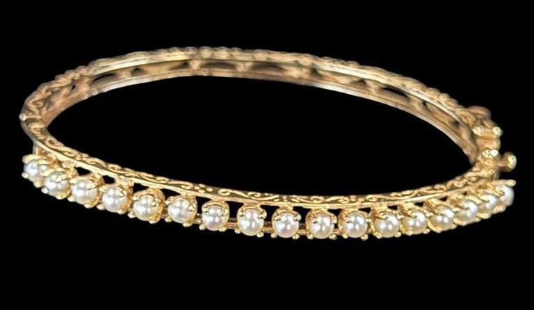 14k Gold Pearl Bracelet