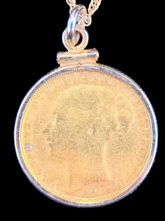 14k Gold Coin Pendant Necklace