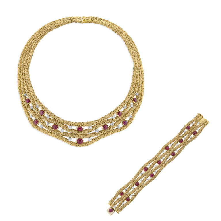18k Yellow Gold Ruby and Diamond Jewelry Set