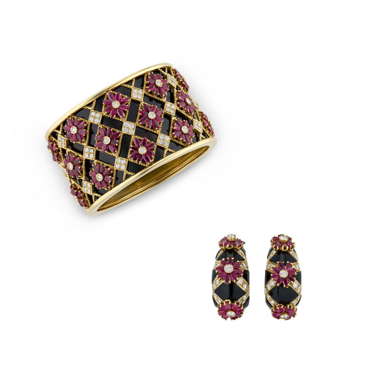 18k Yellow Gold Ruby, Onyx and Diamond Jewelry Set