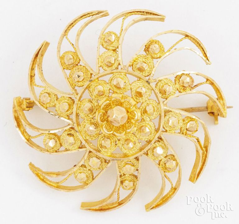 22k Yellow Gold Brooch/Pendant
