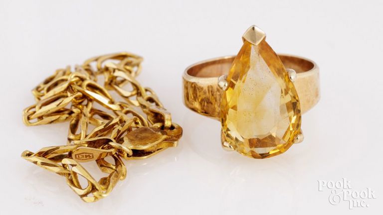 Yellow Gold Jewelry Set
