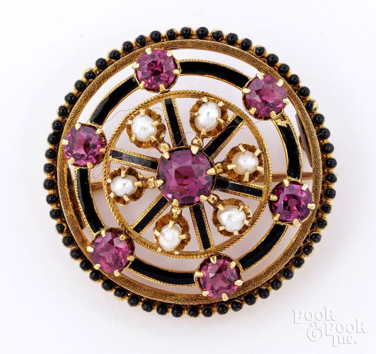 18k Yellow Gold Sapphire and Pearl Brooch