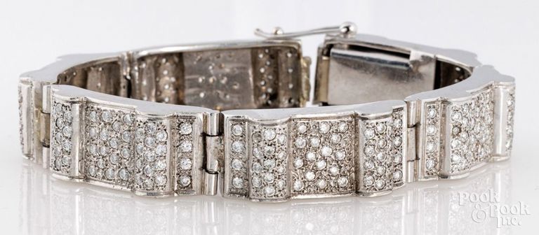 10k White Gold Diamond Bracelet