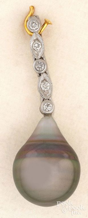 18k White Gold Pearl and Diamond Pendant