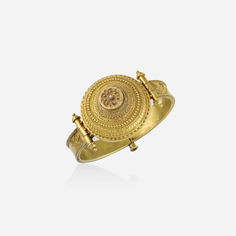 18k Gold Pearl Bracelet