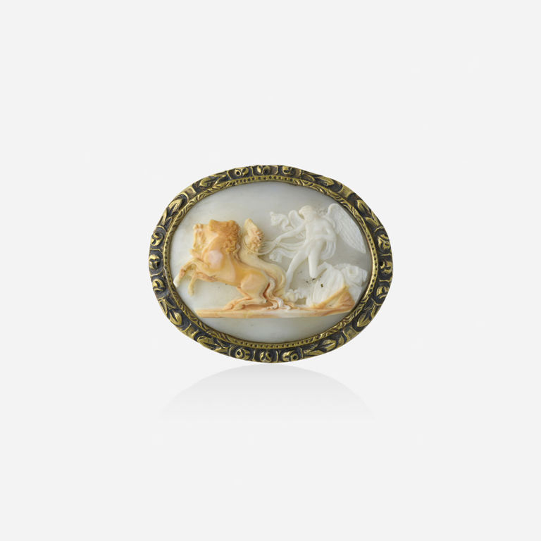 Yellow Gold Shell Brooch