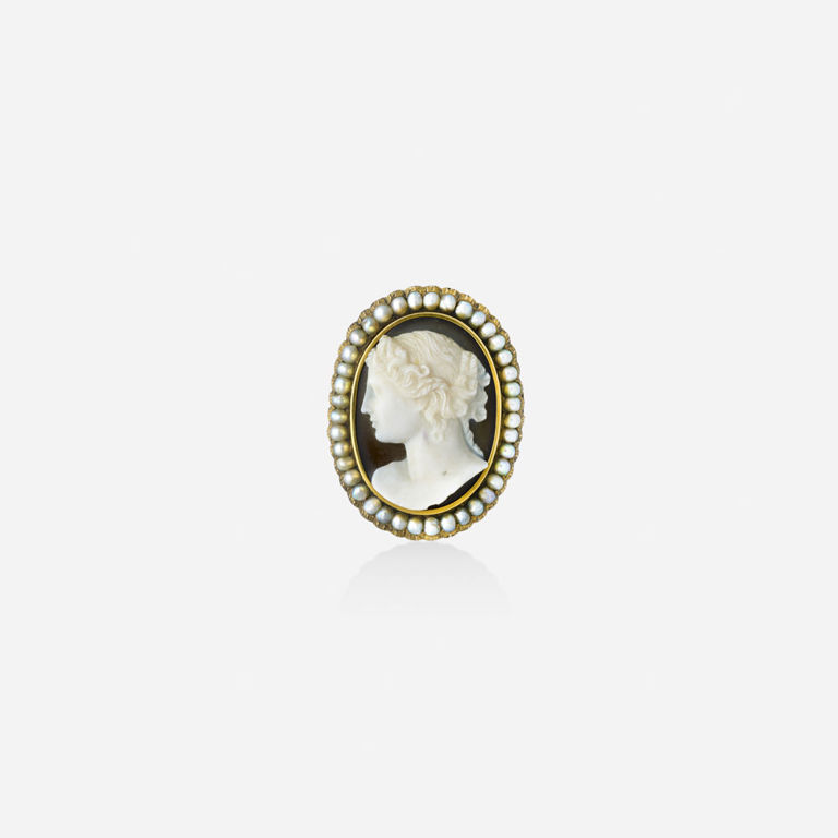 Yellow Gold Agate and Pearl Brooch