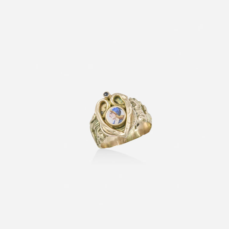 12k Gold Sapphire Ring