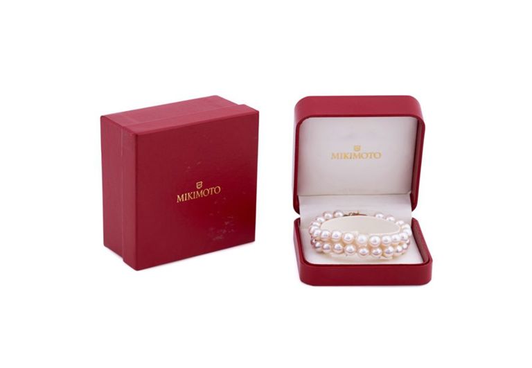 Pearl Bracelet with 18k Yellow Gold Pearl Clasp