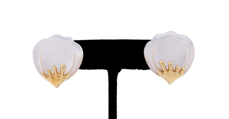 18k Yellow Gold Mother-of-Pearl Earrings