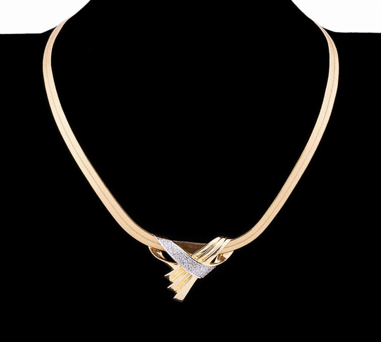 14k Yellow Gold Diamond Bow Pendant Necklace