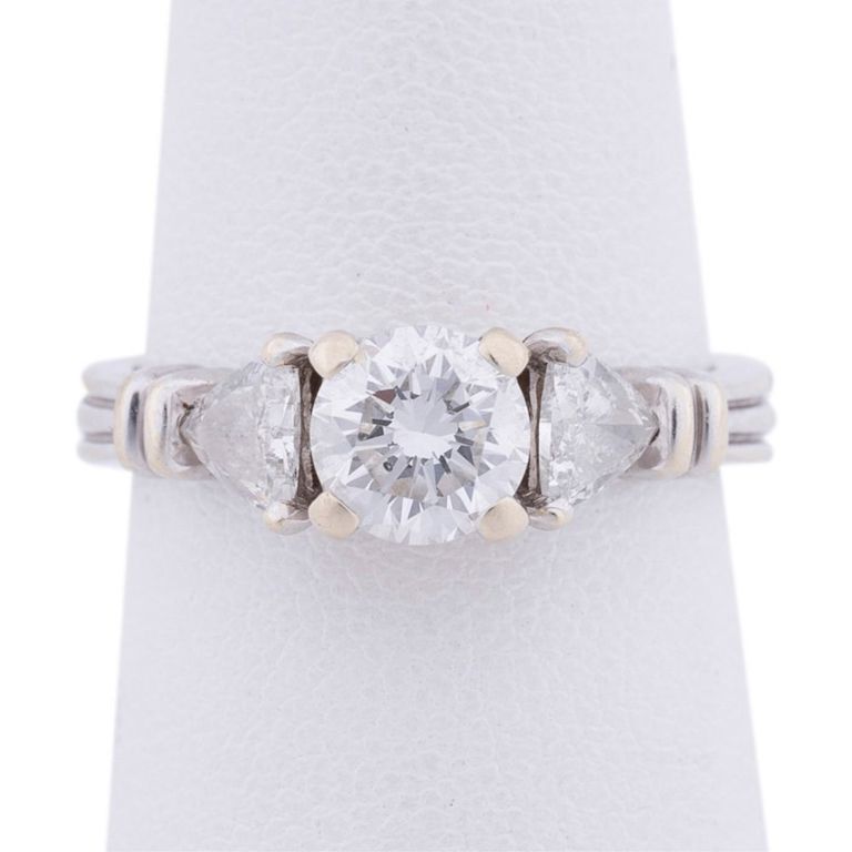 14k White Gold Diamond Engagement Ring