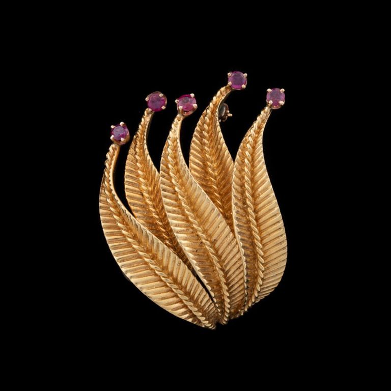 18k Yellow Gold Ruby Leaves Brooch