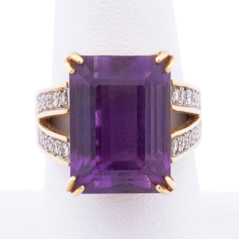 14k Yellow Gold Amethyst and Diamond Ring