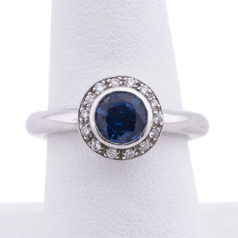 18k White Gold Sapphire and Diamond Ring
