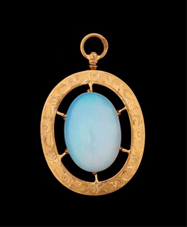 9k Yellow Gold Opal Pendant